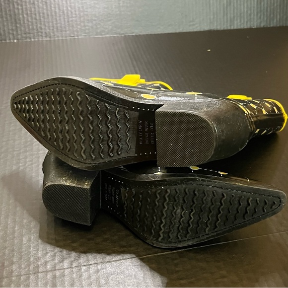 STADIUM STOMPERS Women’s Rubber Rain Boots Black and Yellow Size 7 - Picture 10 of 12